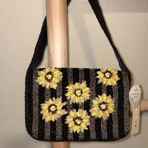 Made in India Handbags - Viral NWT Handmade Beaded Sunflower Shoulder Bag Floral Beaded Purse Made in Ind